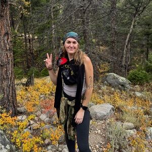 Meet your Posher, Eri